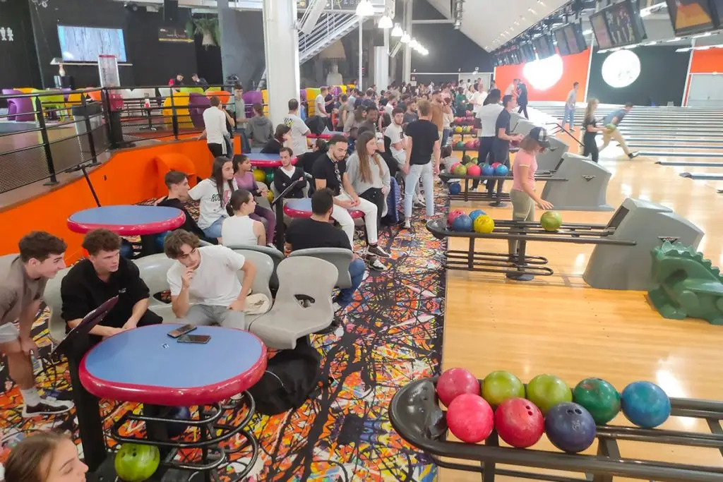 Activité bowling pour les étudiants de l'école EAP Grenoble