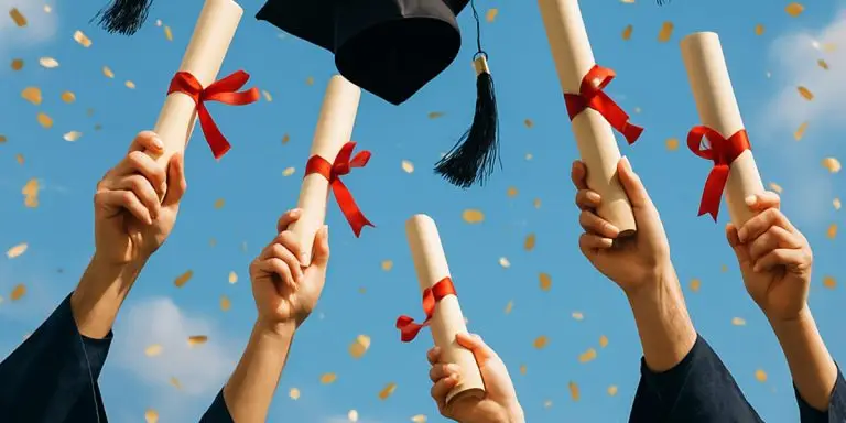 Les diplômés de l'école EAP à Grenoble